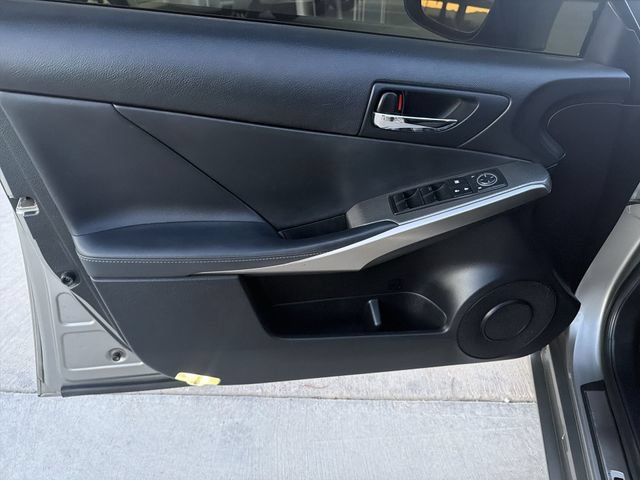 Used 2015 Lexus IS 350 w/ F-Sport Package RWD image 9