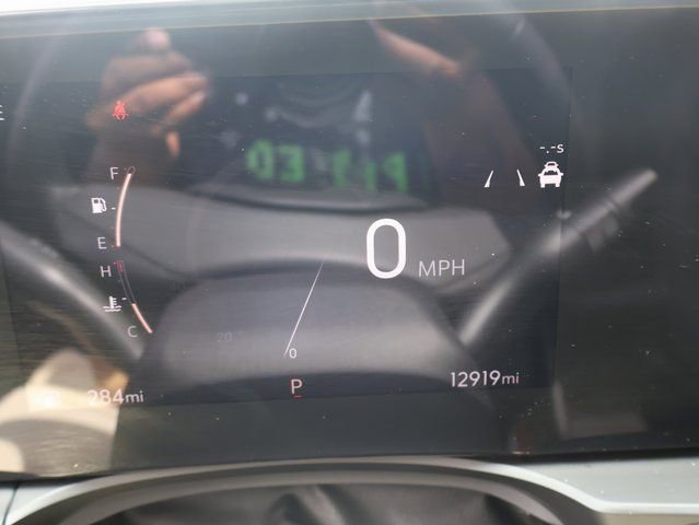 Used 2025 Buick Envista Sport Touring image 35
