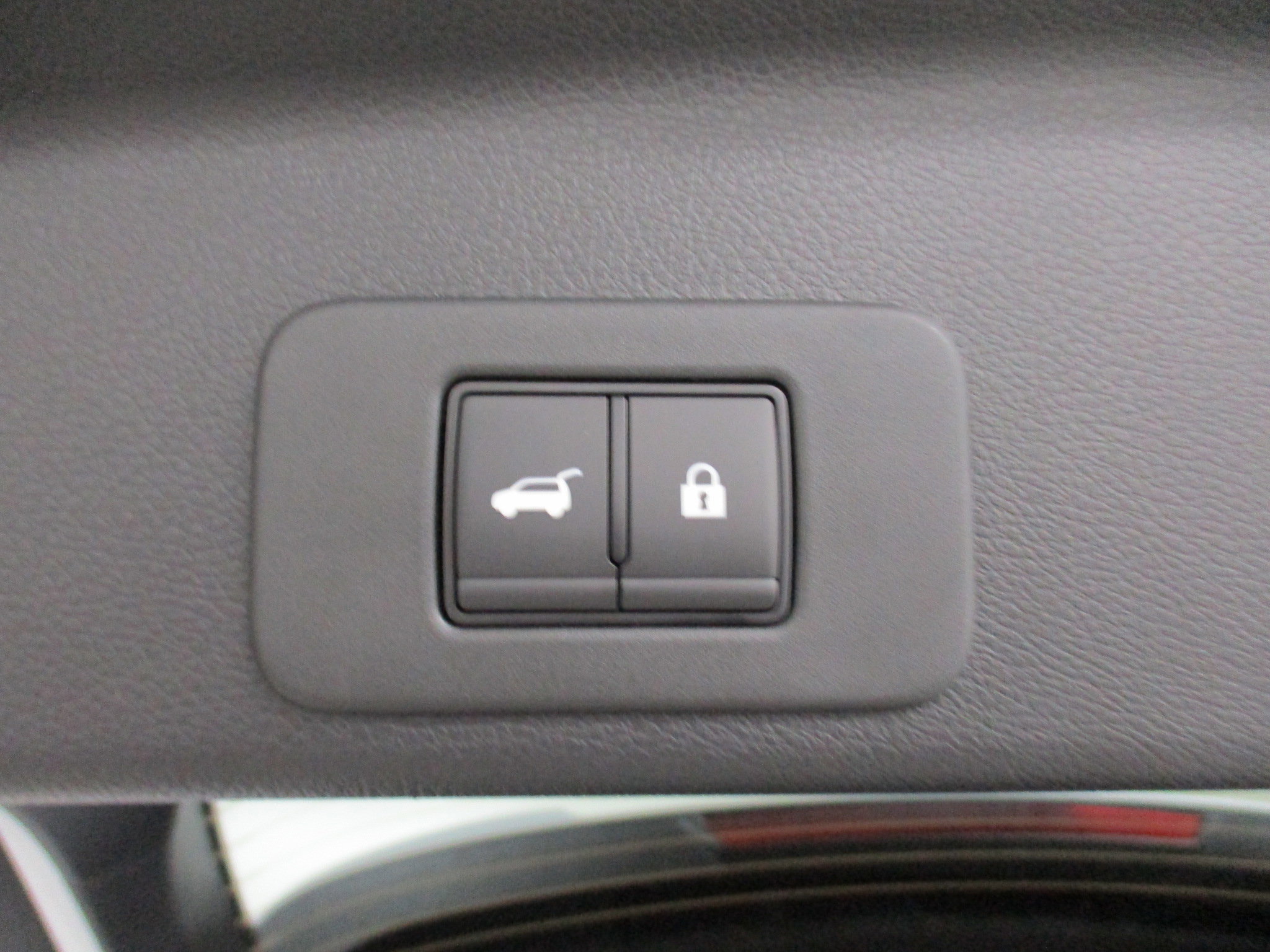 New 2025 Nissan Murano SV image 7