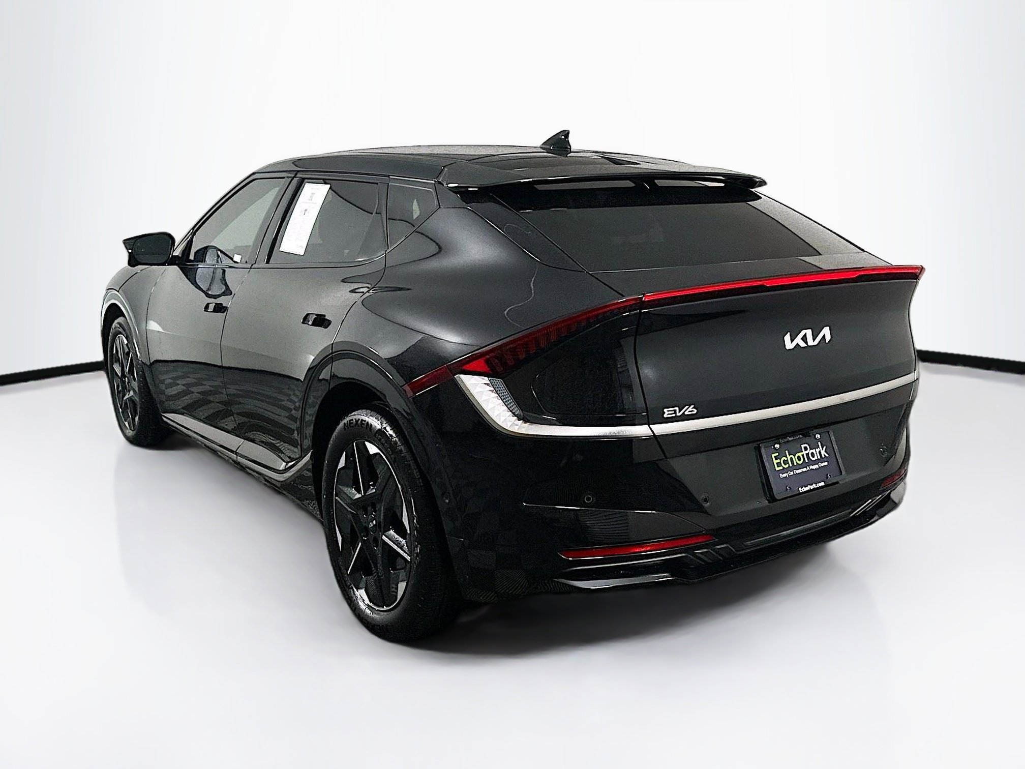 Used 2025 Kia EV6 Wind RWD image 5