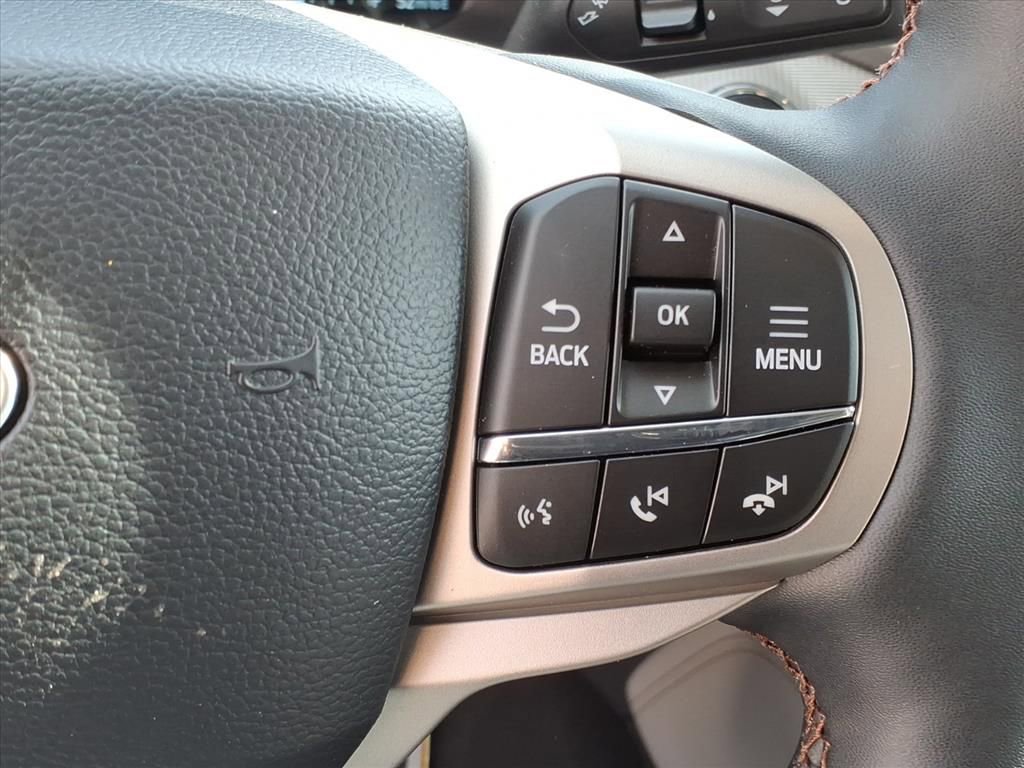 New 2026 Ford Explorer Active w/ Active Comfort Package image 25