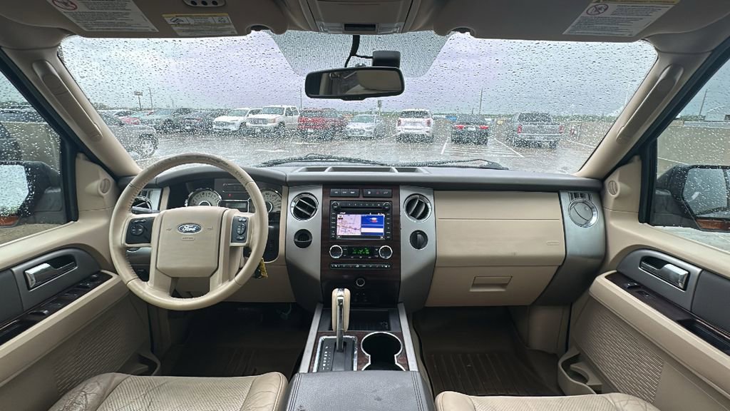 Used 2014 Ford Expedition XLT w/ Equipment Group 202A RWD image 22