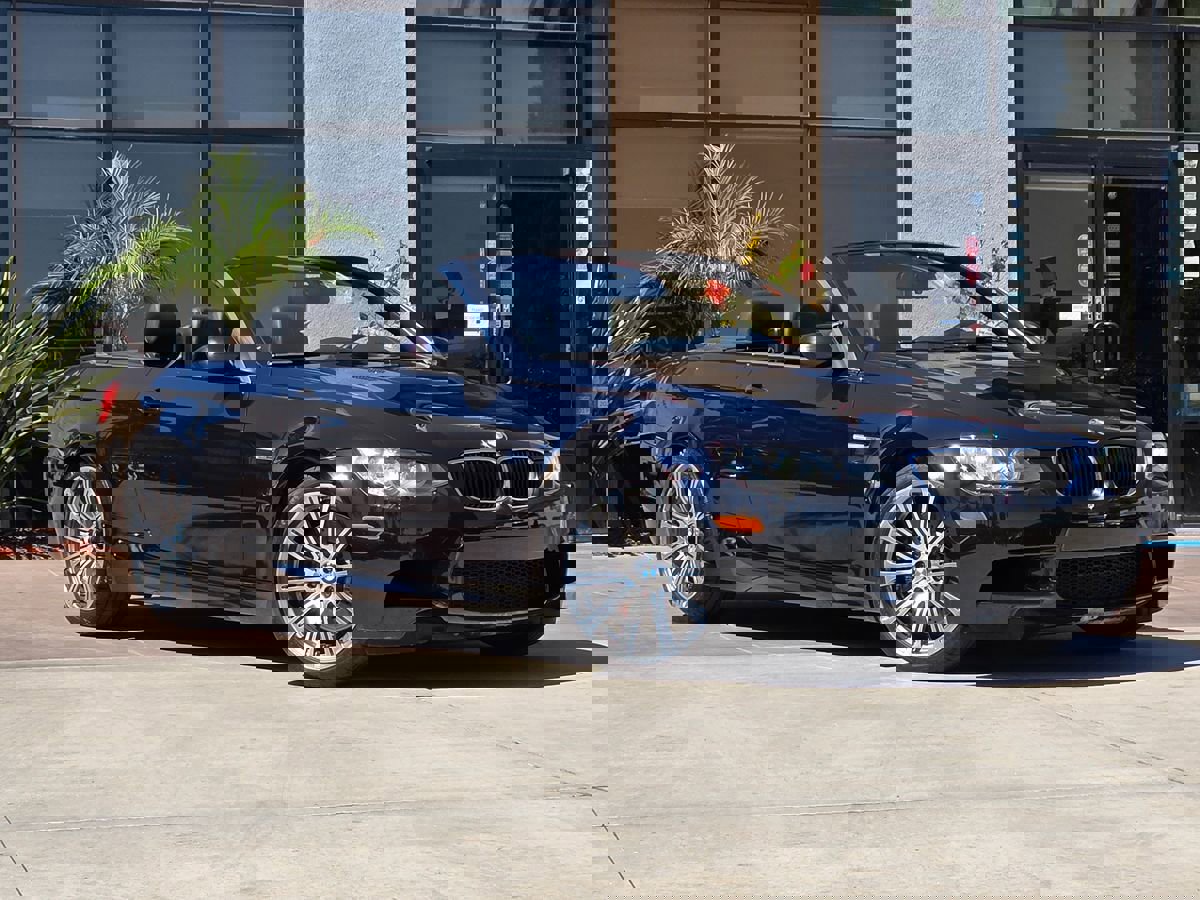 Used 2012 BMW M3 image 3