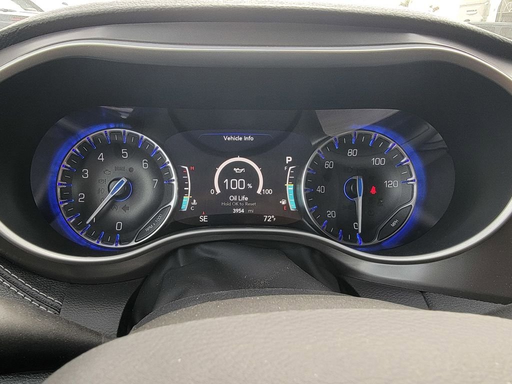 New 2025 Chrysler Pacifica Select w/ Fav Edition Package image 22
