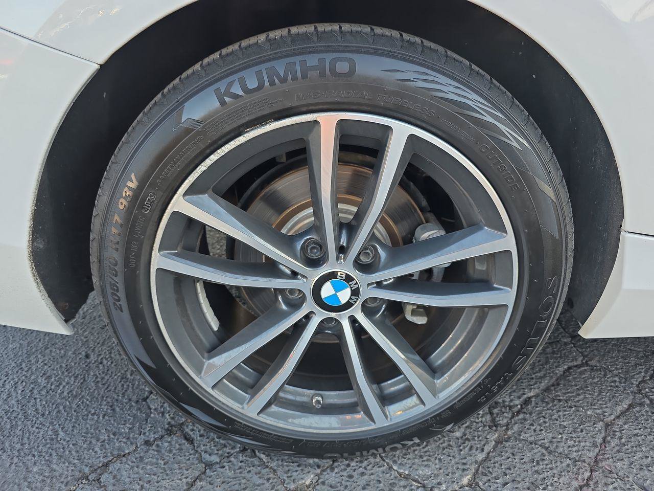 Used 2019 BMW 230i Coupe w/ Premium Package RWD image 17
