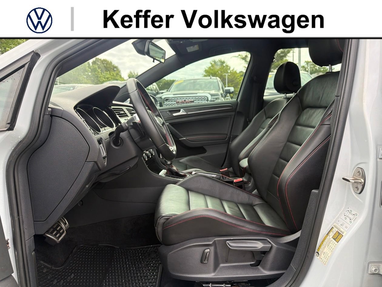 Used 2020 Volkswagen GTI SE FWD image 12