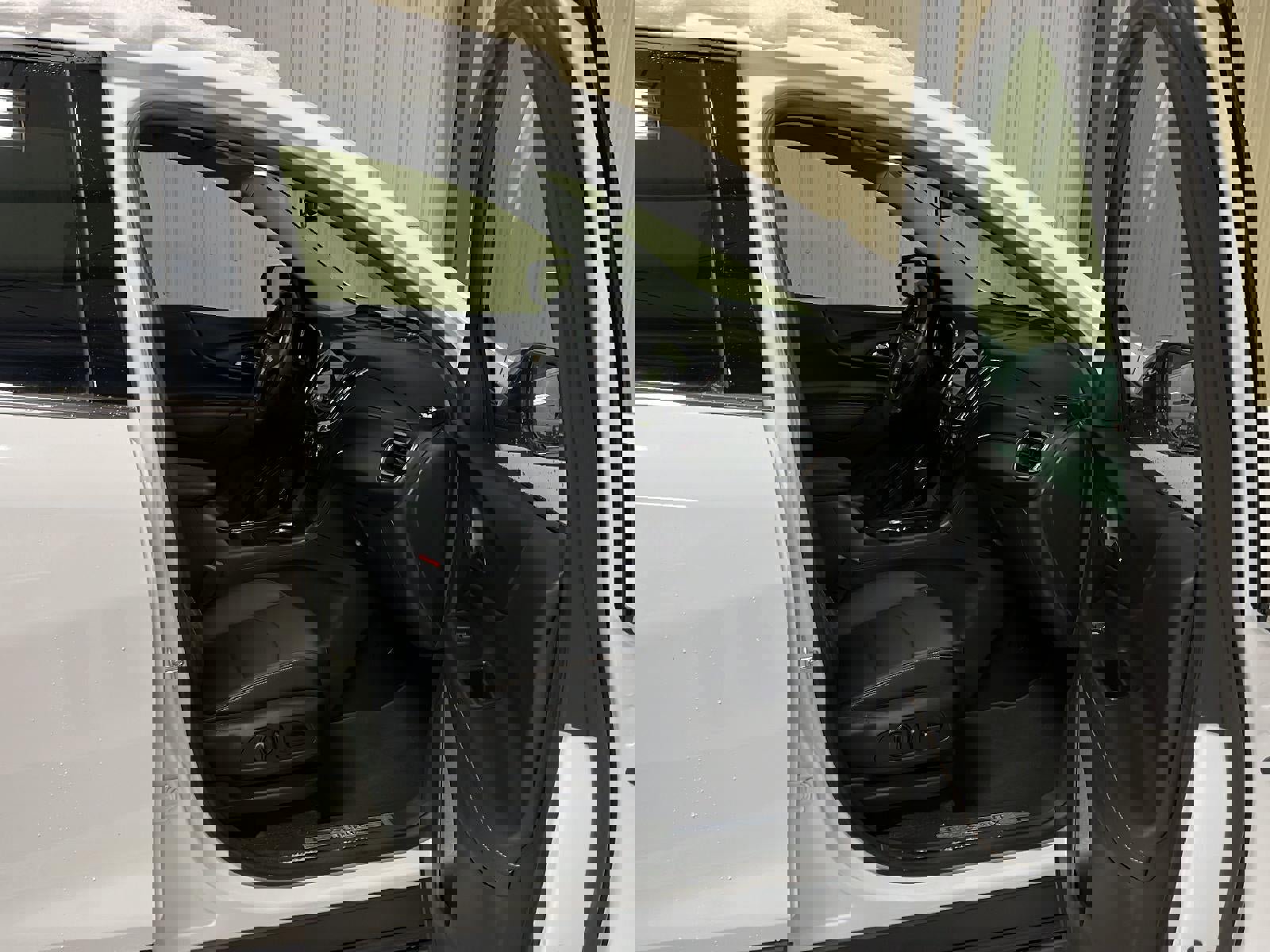 Used 2021 Chevrolet Equinox Premier image 12