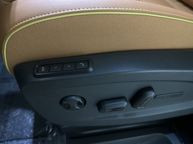 New 2025 Volkswagen ID. Buzz Pro S image 16