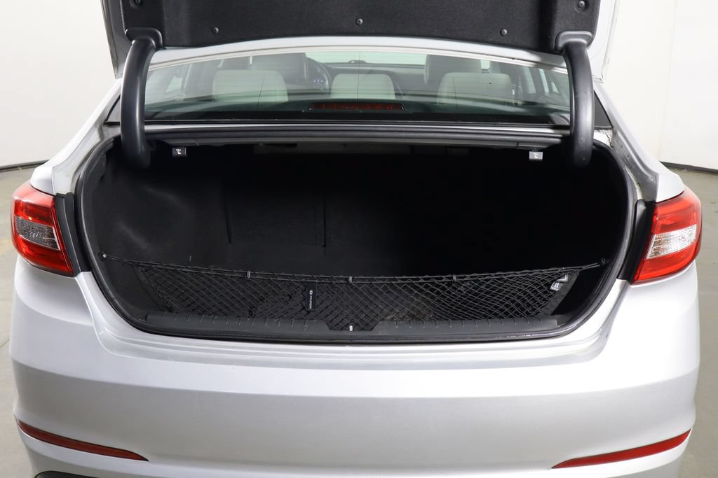 Used 2015 Hyundai Sonata SE w/ Option Group 09 FWD image 17
