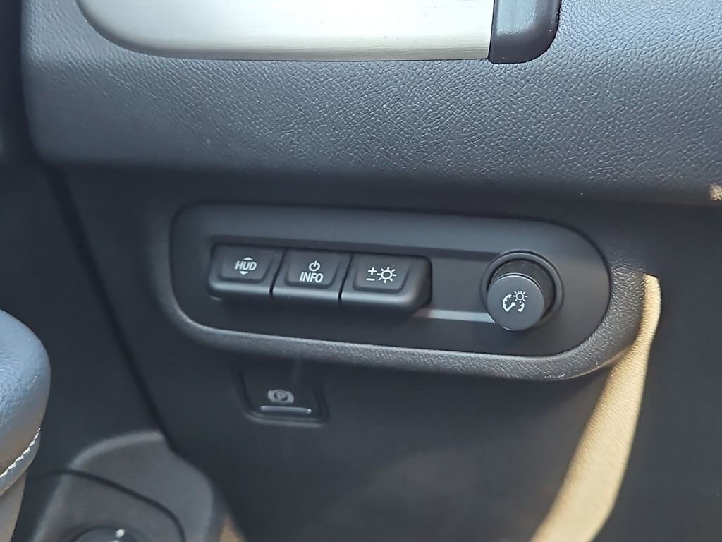 Used 2024 GMC Terrain Denali w/ Denali Premium Package image 15