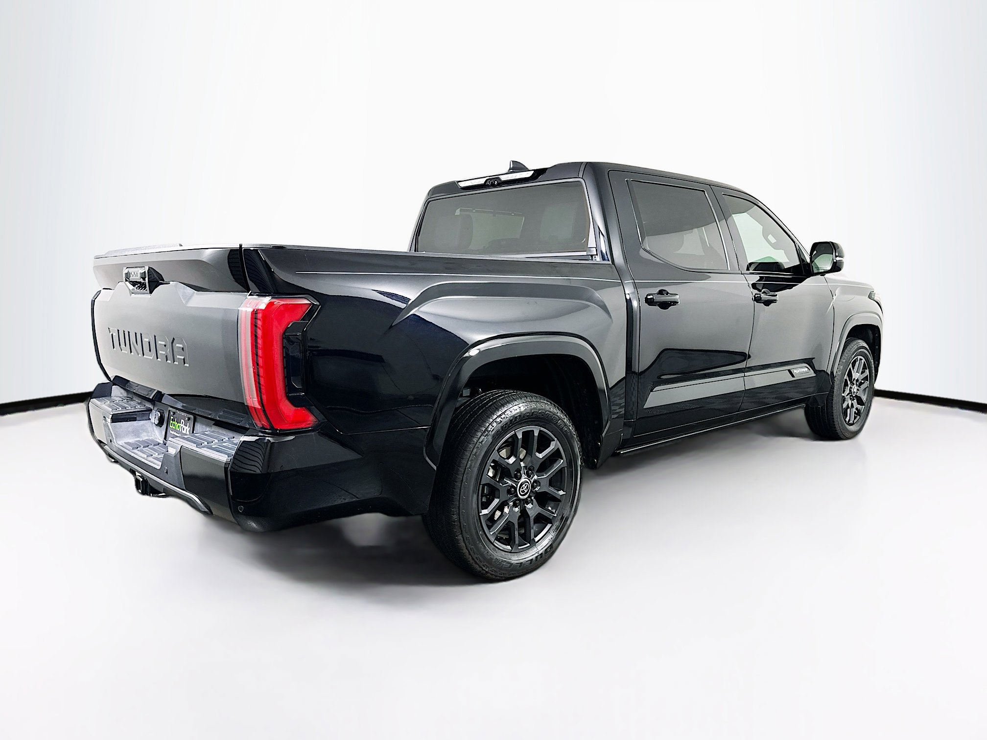 Used 2024 Toyota Tundra Platinum image 9