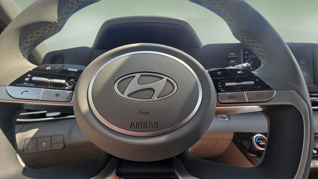 New 2026 Hyundai Elantra Sport FWD image 12