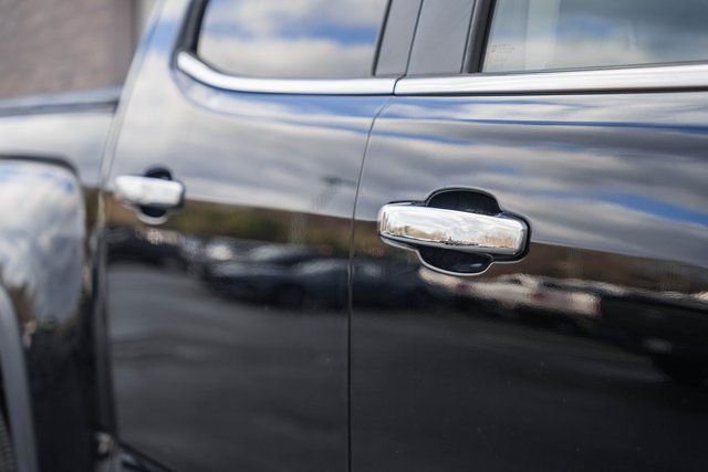 Used 2019 GMC Canyon SLT w/ Driver Alert Package image 28