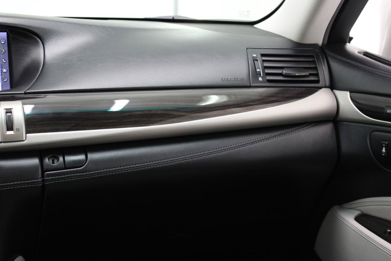 Used 2016 Lexus LS 460 w/ Comfort Package RWD image 51