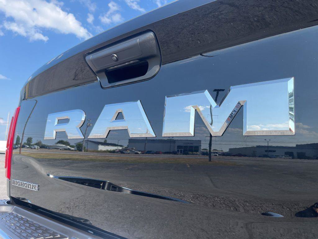 New 2025 RAM 2500 Big Horn AWD/4WD image 12