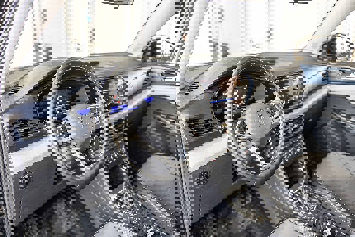 Used 2022 Volkswagen Taos SE image 18