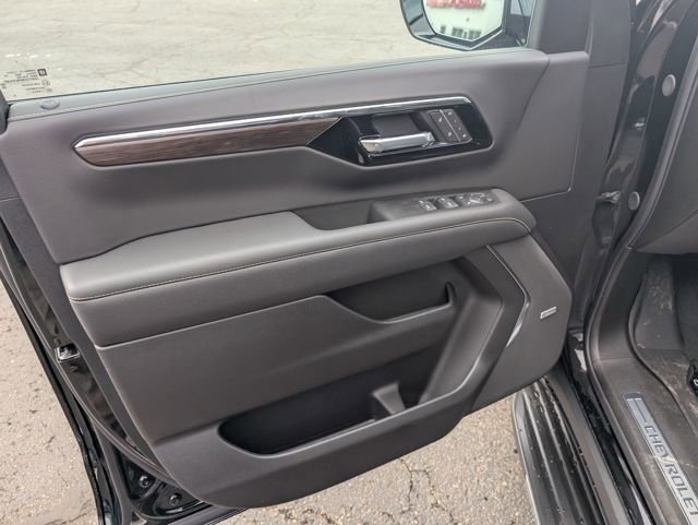 New 2026 Chevrolet Suburban Premier image 13