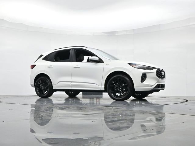 New 2025 Ford Escape ST-Line Elite w/ Premium Technology Package image 32