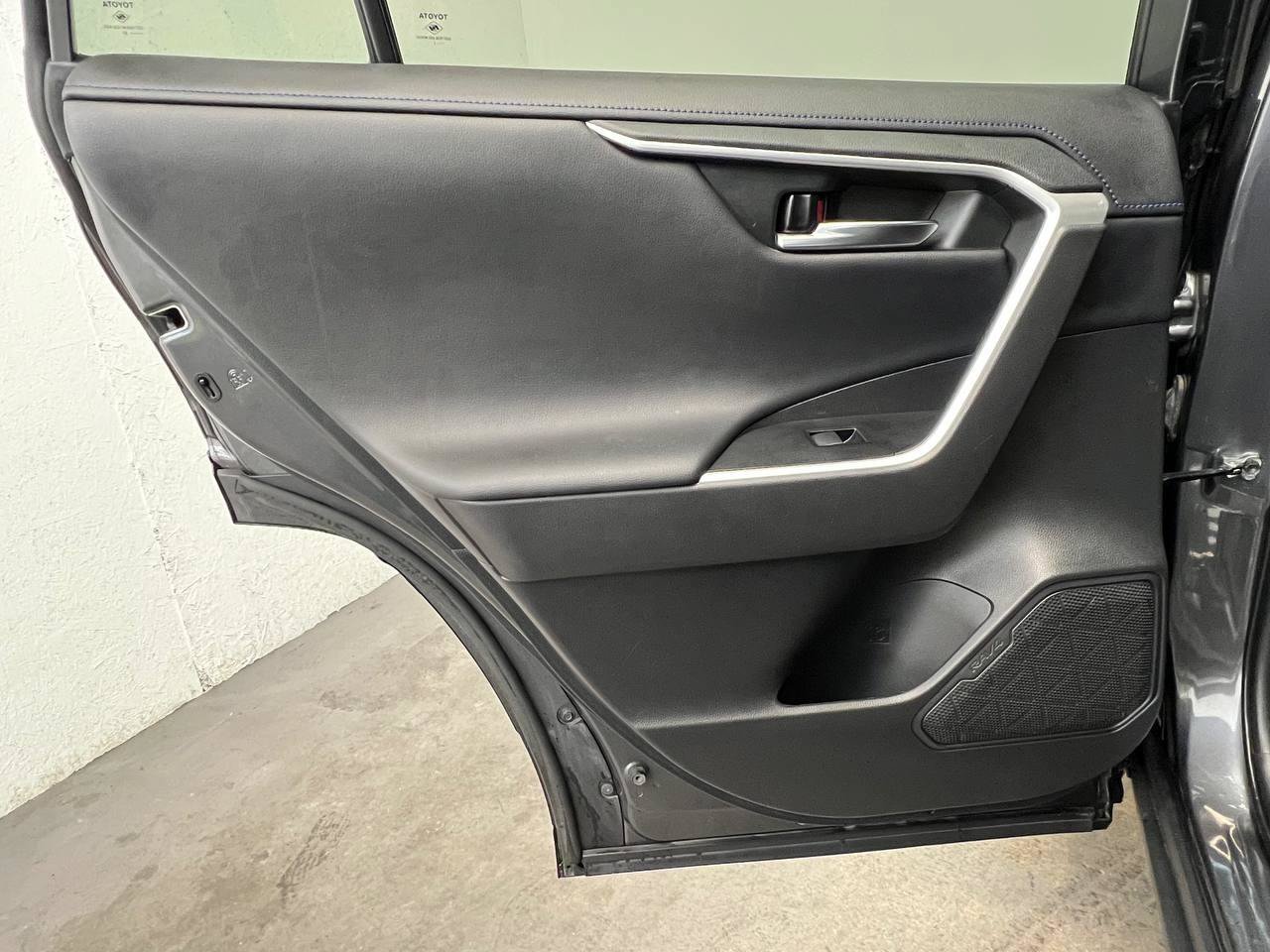 Used 2021 Toyota RAV4 XSE AWD/4WD image 9