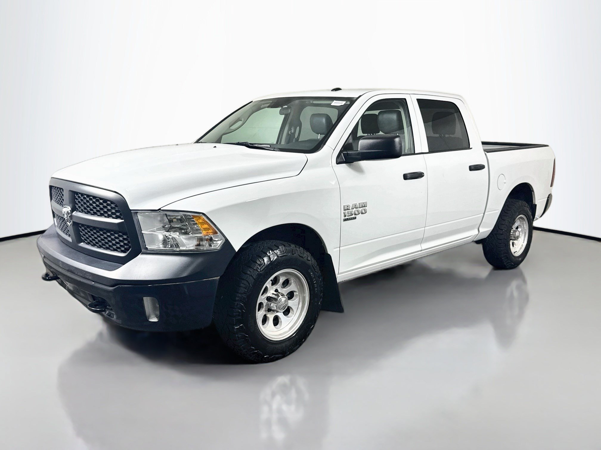 Used 2023 RAM 1500 Tradesman w/ Utility Group AWD/4WD image 4