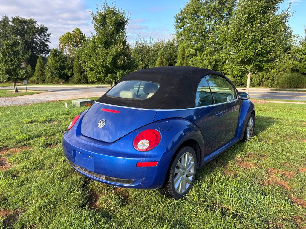 Used 2008 Volkswagen Beetle SE image 11
