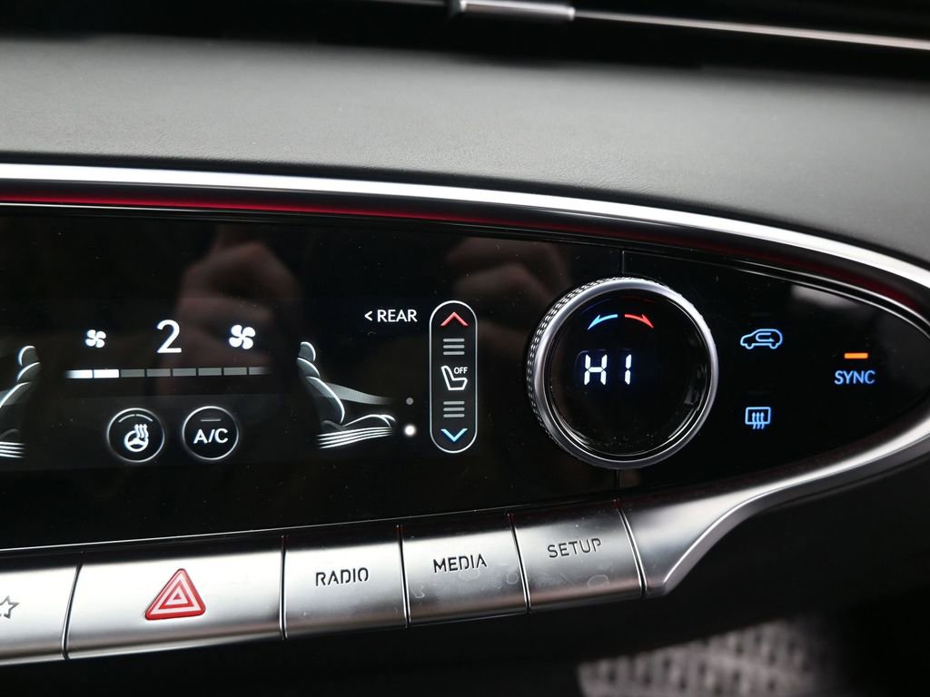 Used 2022 Genesis GV70 3.5T Sport w/ Sport Prestige Package image 31