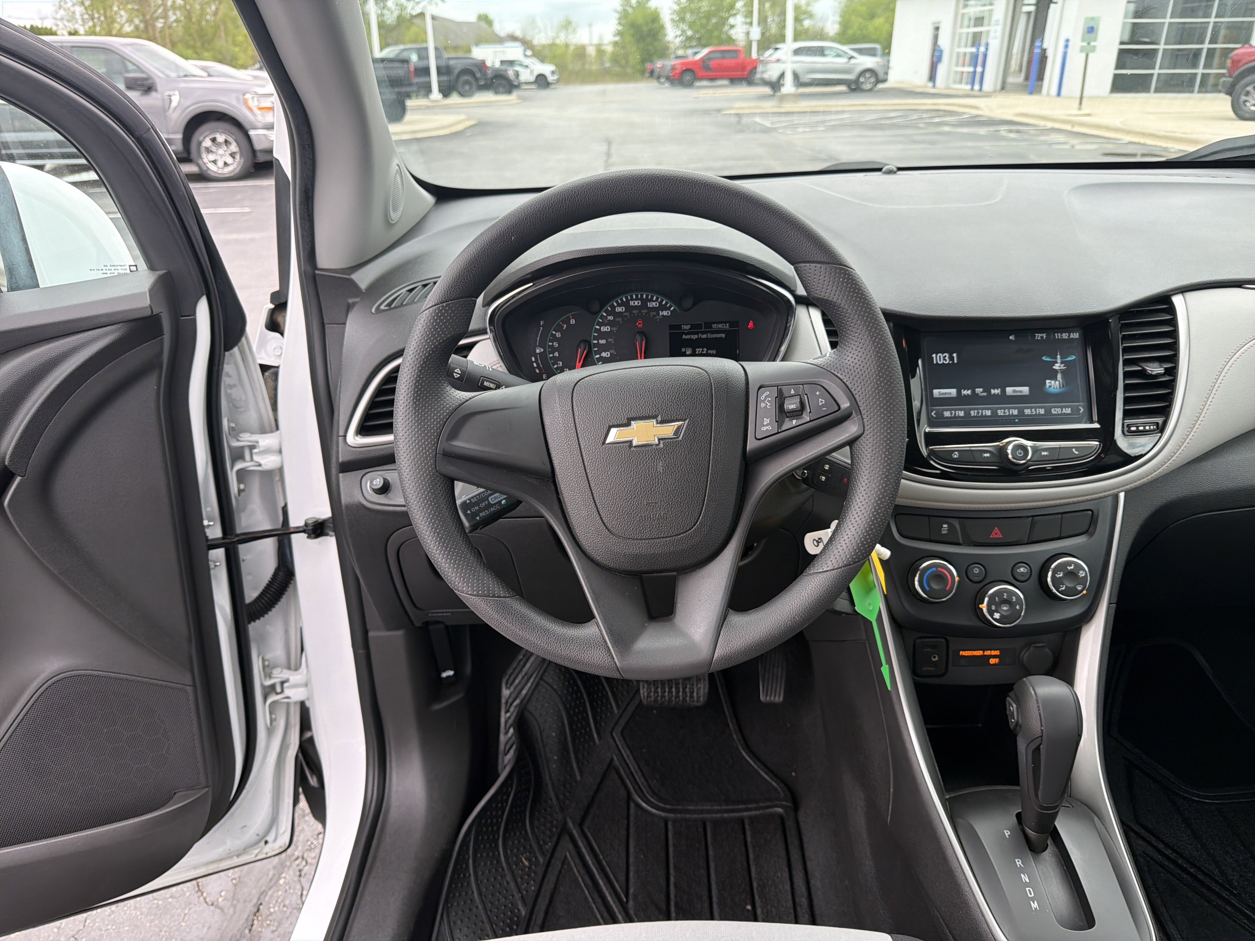 Used 2017 Chevrolet Trax LS AWD/4WD image 23