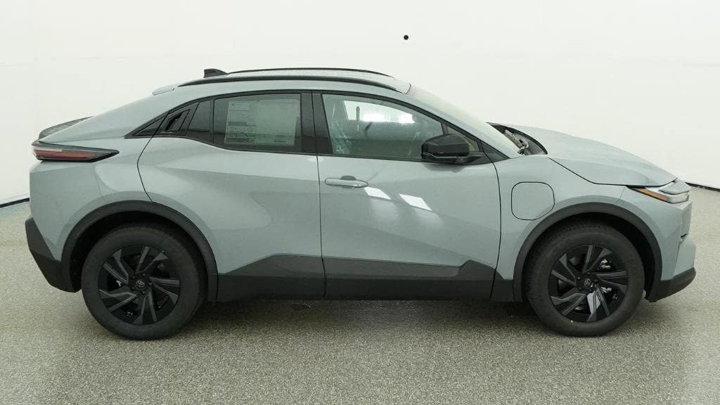 New 2026 Toyota C-HR AWD/4WD image 11