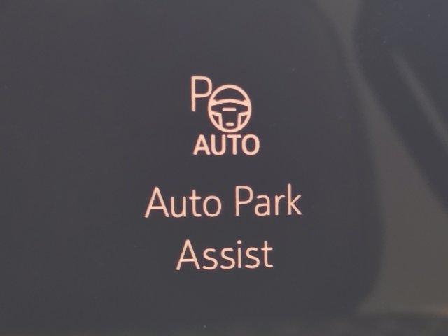 New 2026 GMC Acadia Denali w/ Super Cruise Package AWD/4WD image 39