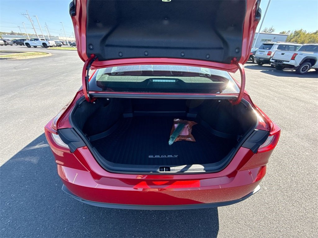 New 2026 Toyota Camry SE image 29