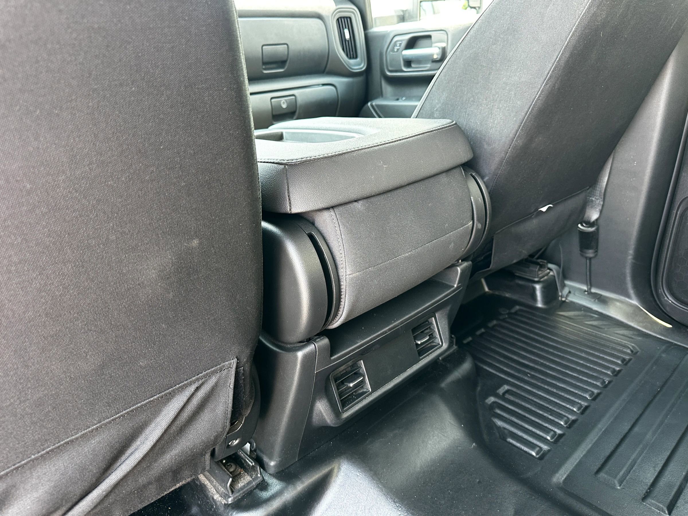 Used 2024 GMC Sierra 3500 Pro w/ Convenience Package image 35