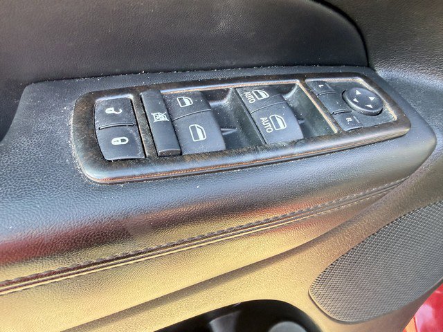 Used 2014 Jeep Grand Cherokee Laredo AWD/4WD image 12