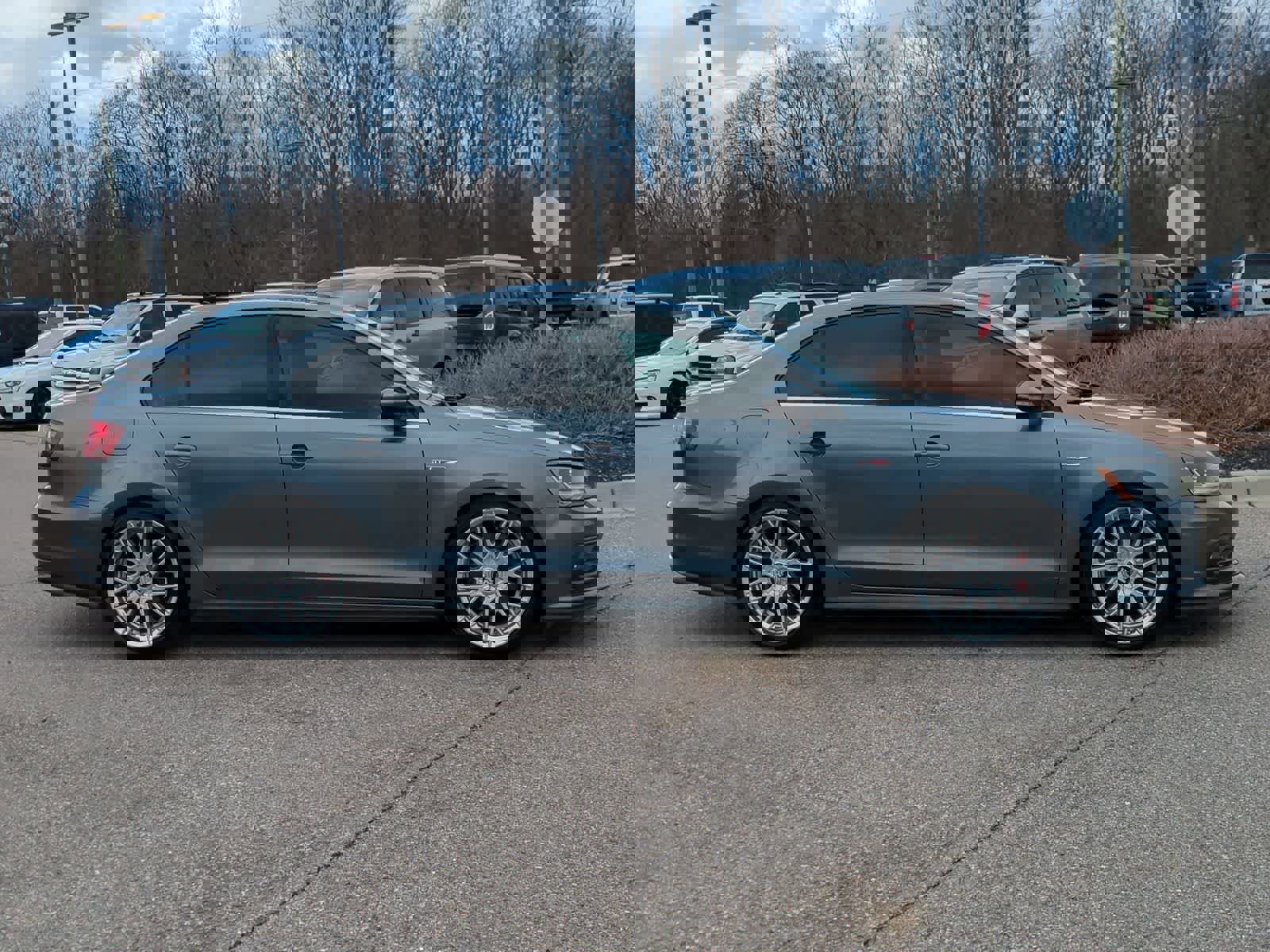 Used 2017 Volkswagen Jetta GLI image 9