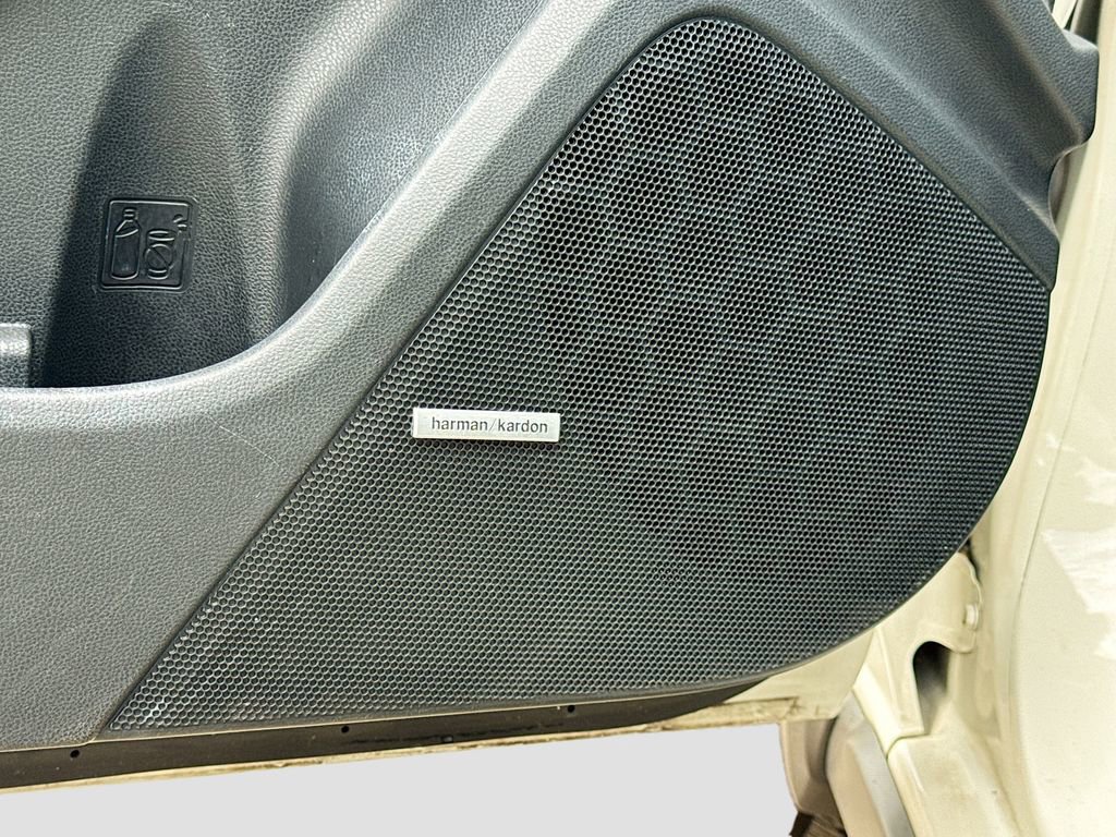 Used 2019 Subaru Crosstrek 2.0i Limited w/ Moonroof Package w/Navigation image 23