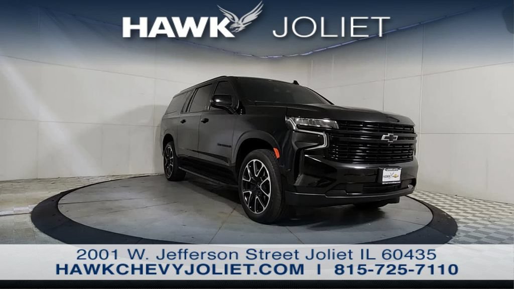 Used 2023 Chevrolet Suburban RST w/ Sport Performance Package AWD/4WD image 2