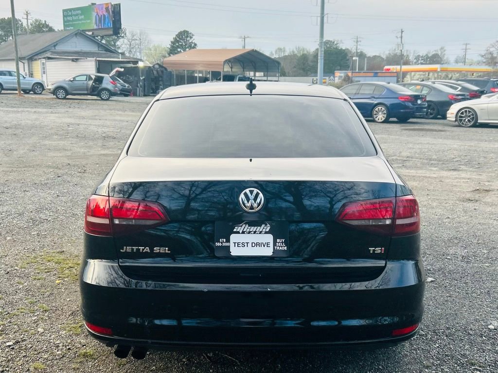 Used 2016 Volkswagen Jetta SEL w/ Lighting Package FWD image 7