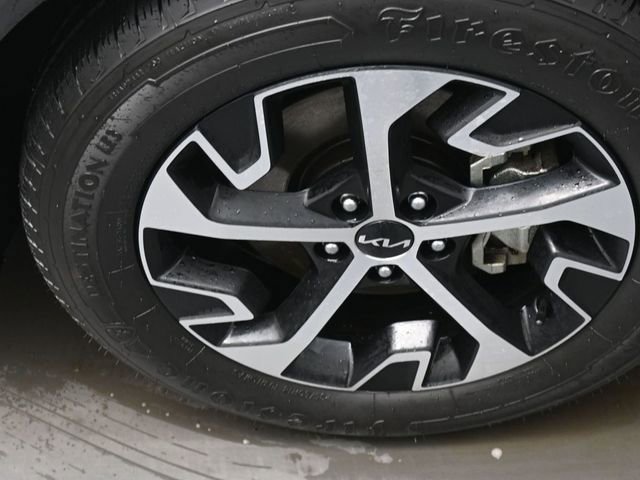 Used 2025 Kia Sportage EX image 30
