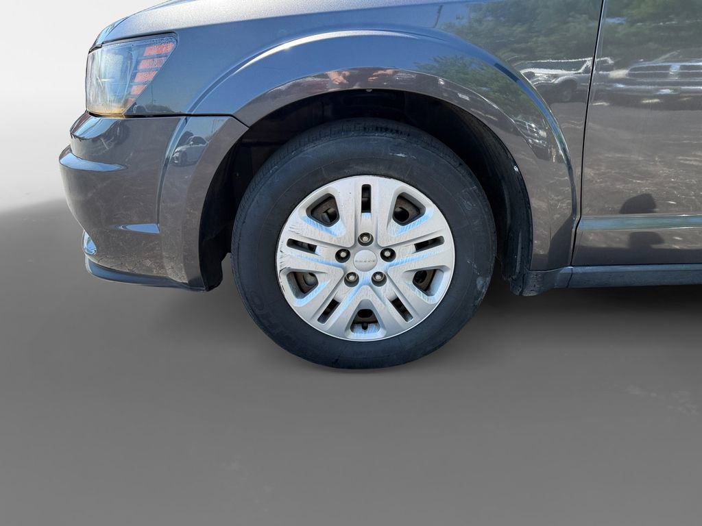 Used 2020 Dodge Journey SE w/ Blacktop Package FWD image 14