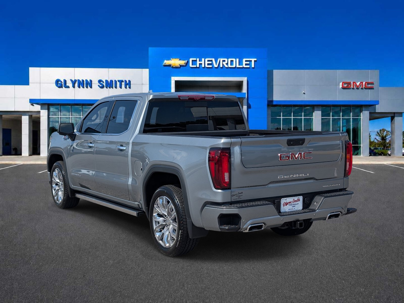 Used 2026 GMC Sierra 1500 Denali AWD/4WD image 11