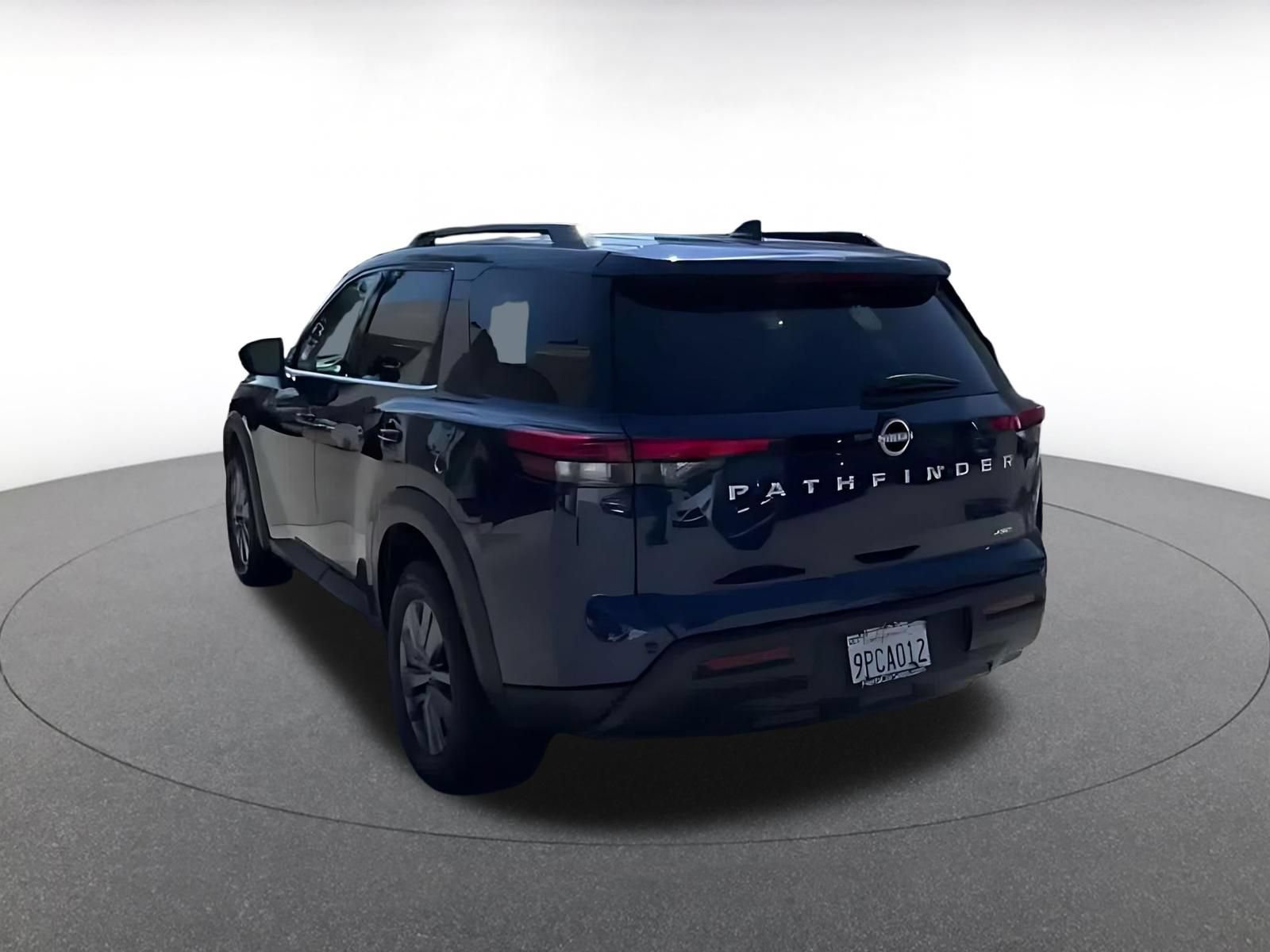 Used 2025 Nissan Pathfinder SV AWD/4WD image 10
