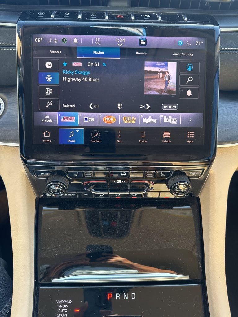 Used 2021 Jeep Grand Cherokee L Limited image 13