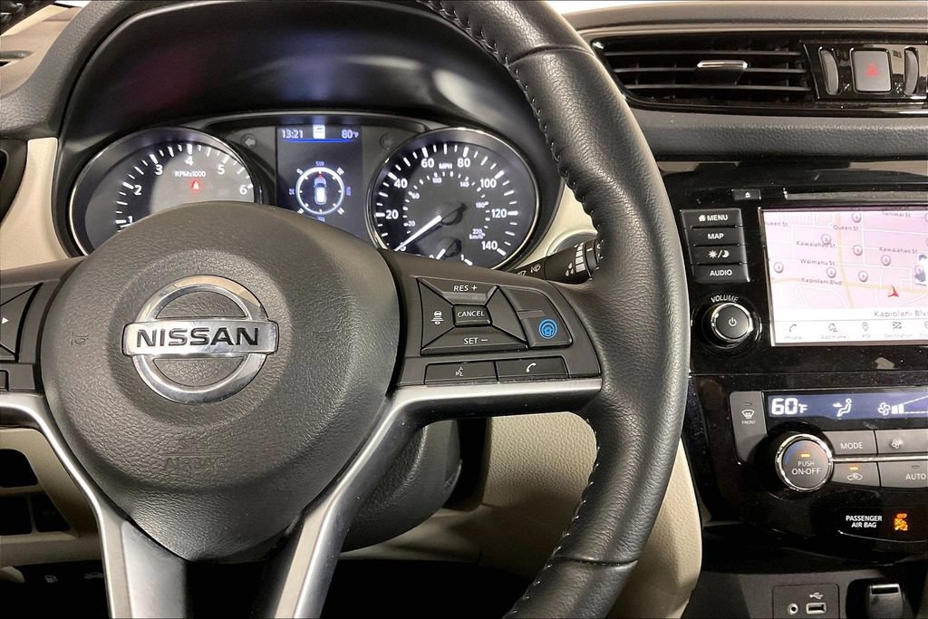 Used 2022 Nissan Rogue Sport SL w/ Premium Package FWD image 19
