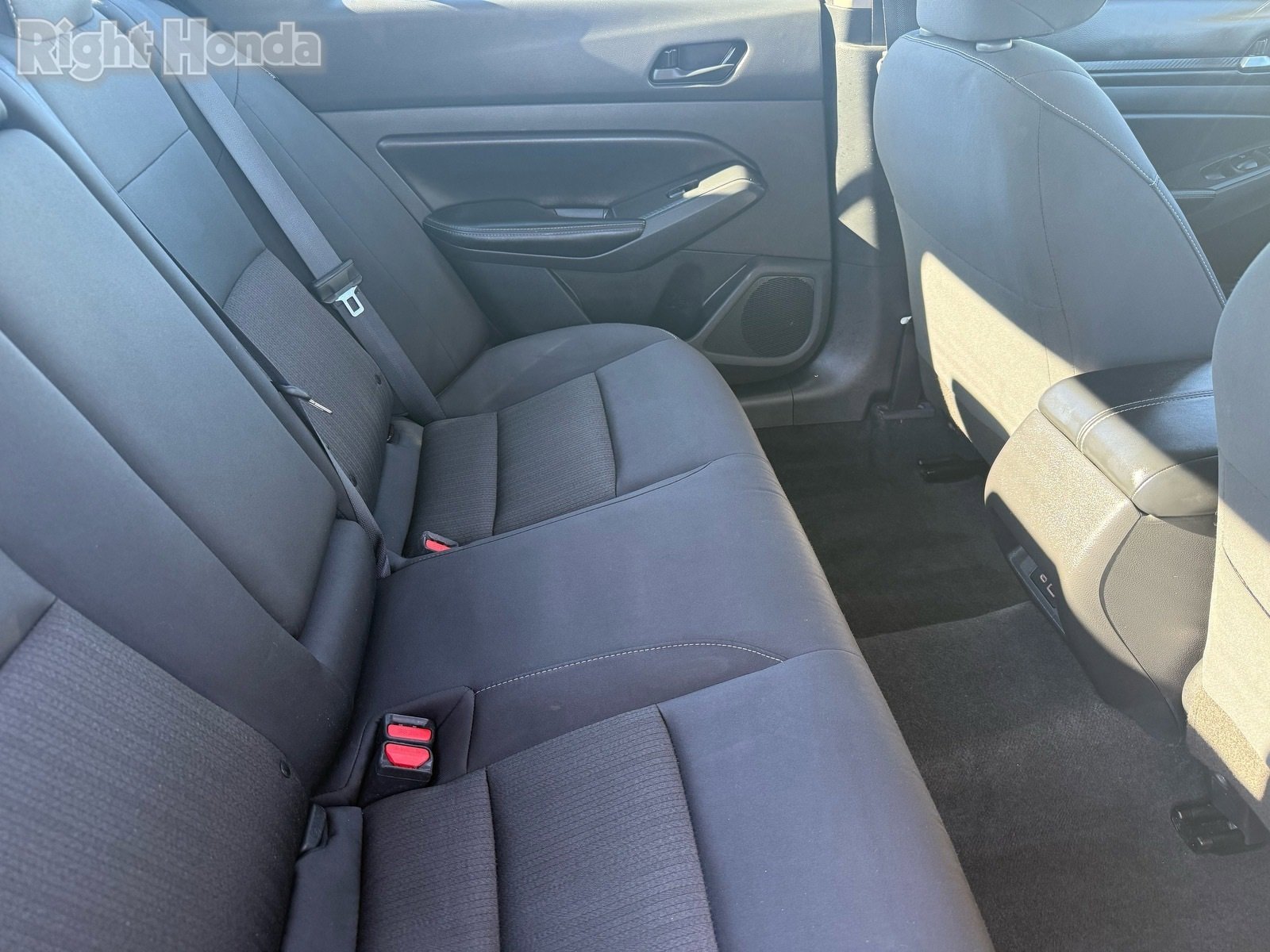 Used 2024 Nissan Altima 2.5 SV image 28