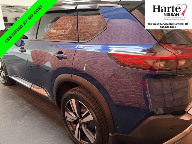 Certified 2022 Nissan Rogue Platinum w/ Head-Up Display Package image 5