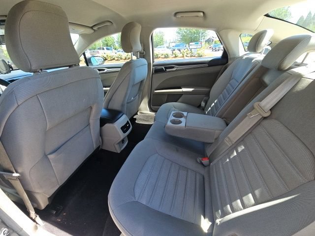 Used 2019 Ford Fusion SE FWD image 33