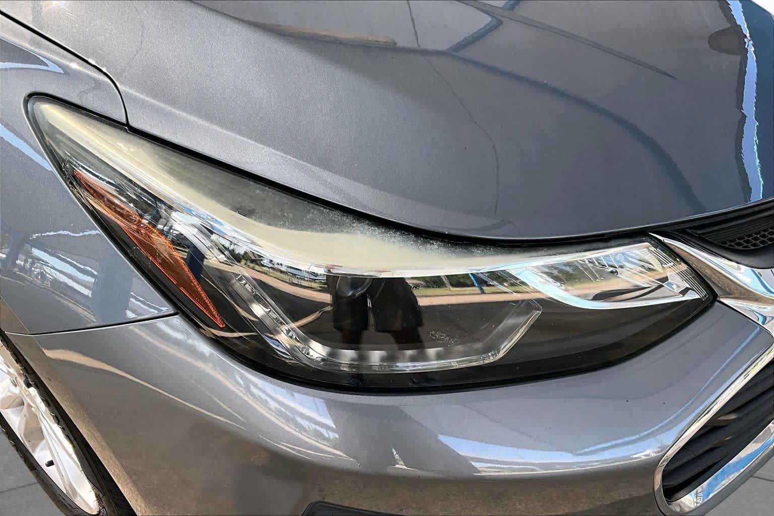 Used 2019 Chevrolet Cruze LT w/ Convenience Package FWD image 28