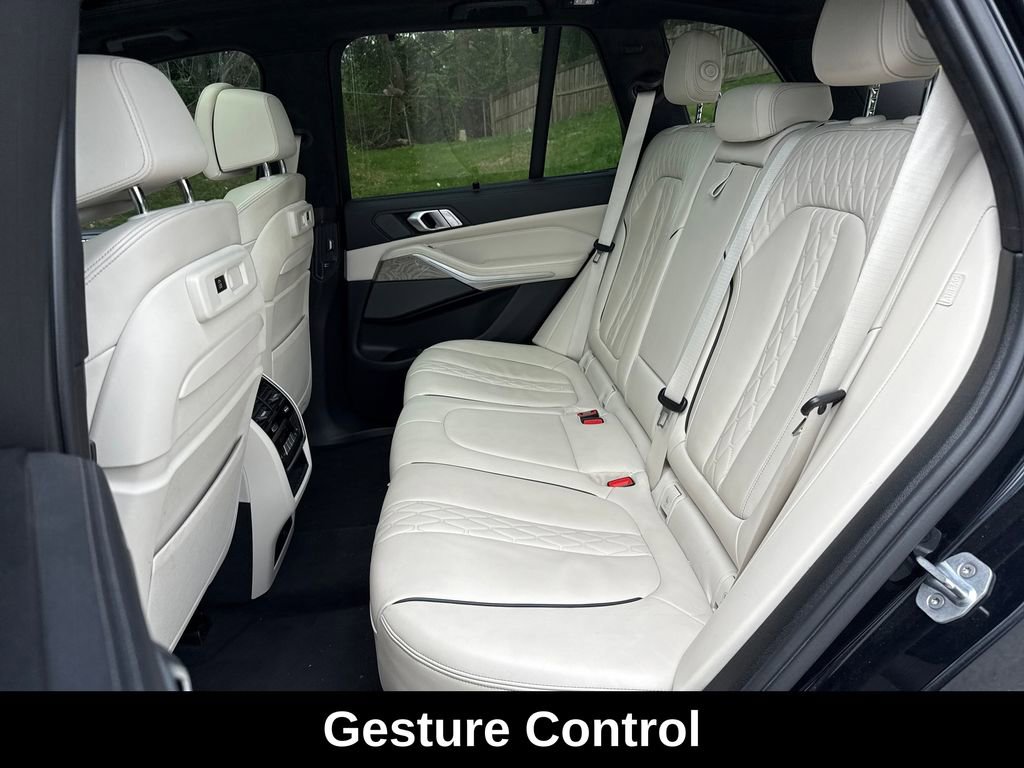 Used 2020 BMW X5 M50i w/ Executive Package AWD/4WD image 29