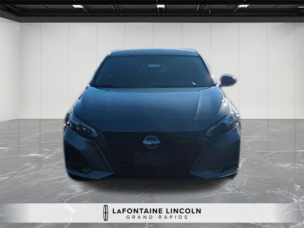 Used 2023 Nissan Altima 2.5 SR image 8