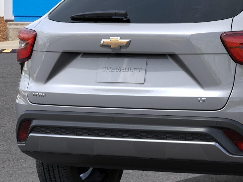 New 2026 Chevrolet Trax LT w/ Sunroof Package FWD image 14