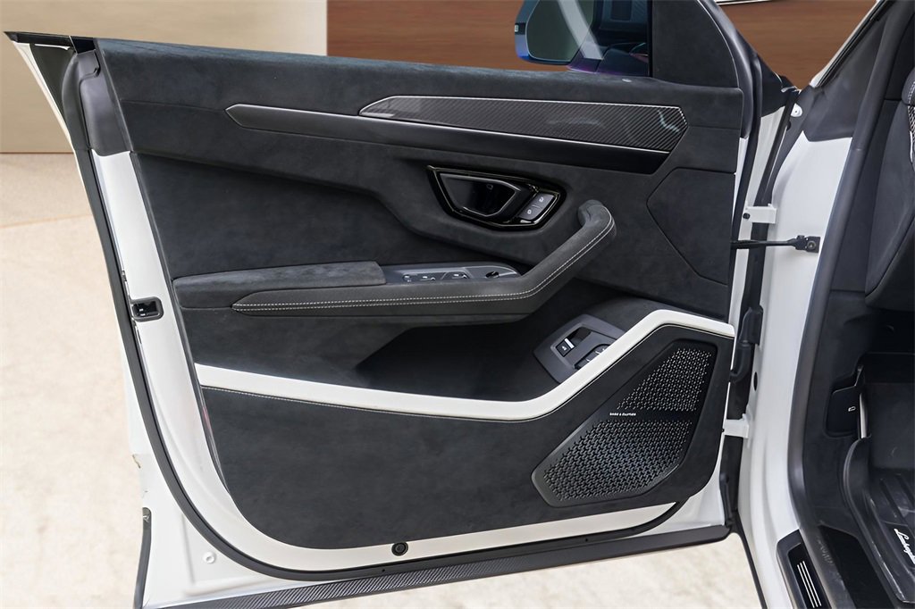 Used 2024 Lamborghini Urus Performante image 28